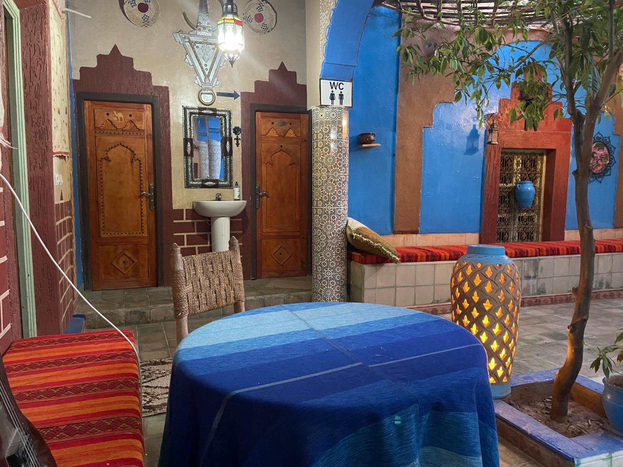 Riad Dades Birds Boumalne Dades Luaran gambar