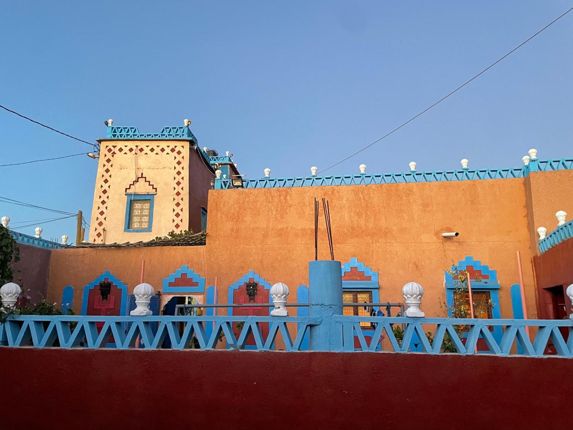 Riad Dades Birds Boumalne Dades Luaran gambar