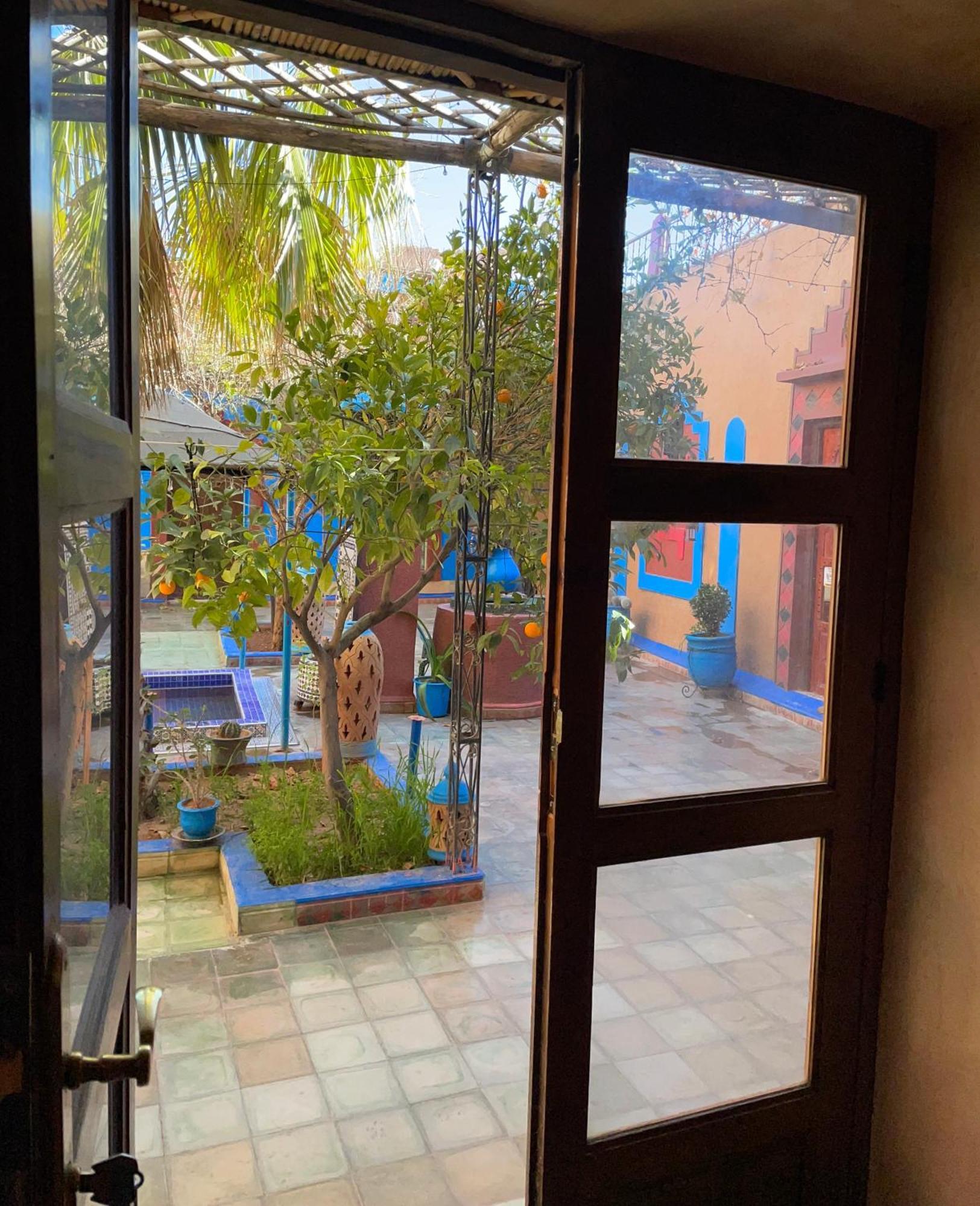 Riad Dades Birds Boumalne Dades Luaran gambar